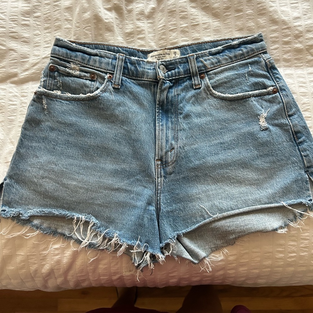 Abercrombie mom shorts
